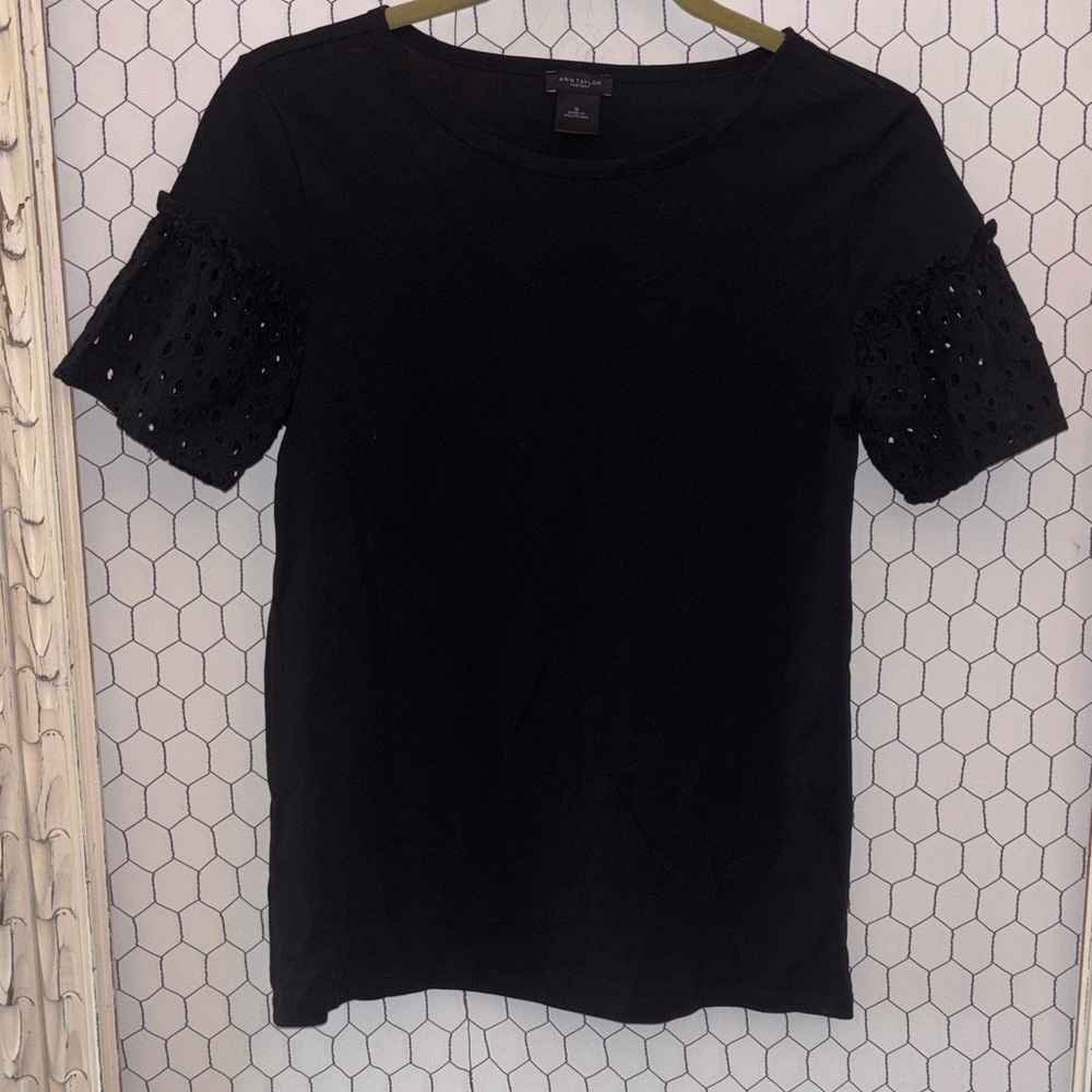 Ann Taylor Factory Eyelet Sleeve Tee